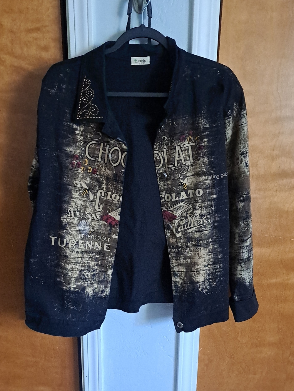 Chocolate Graphic Women's Jacket - Black